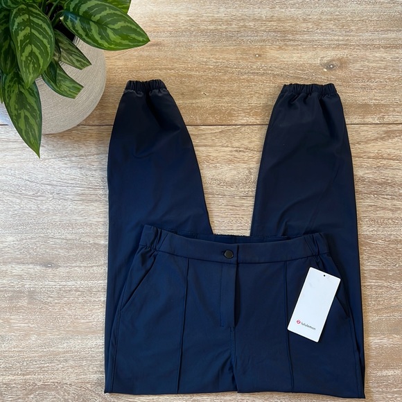 Lululemon Women’s Wrapstreme High-Rise Jogger 7/8 - Picture 2 of 7